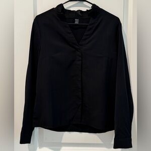 SHEIN Black Ruffled Collar Top